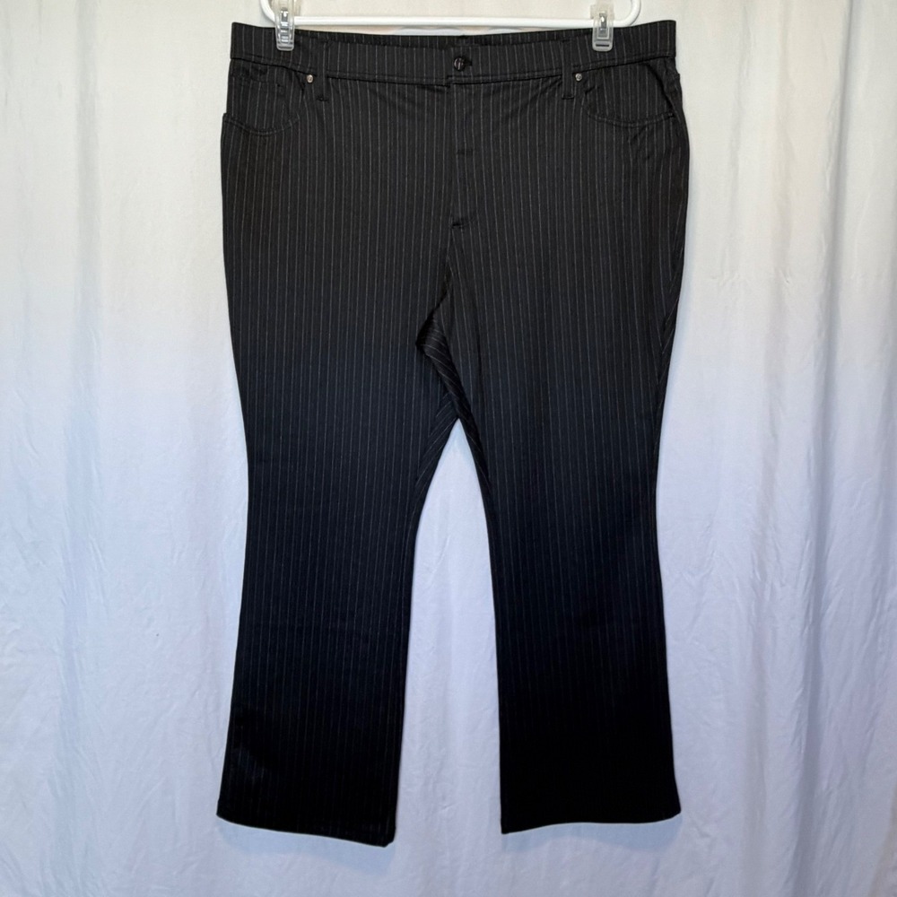 Simply Vera Vera Wang Pants Pinstripe Black Straight Leg 5-Pocket‎ 2X